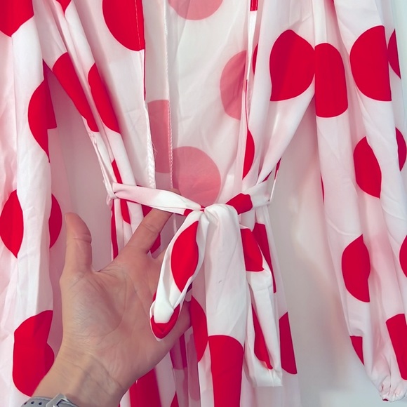 NWOT wrap dress/ beach cover up, size medium - Picture 5 of 6